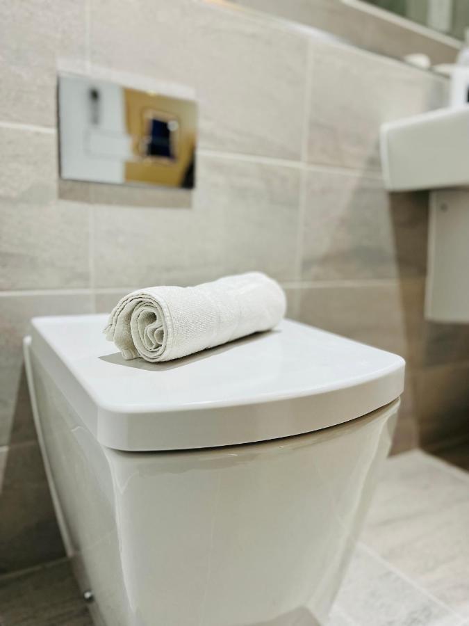 Stylish Studio Apartment Near To Old Trafford Stadium Манчестер Экстерьер фото